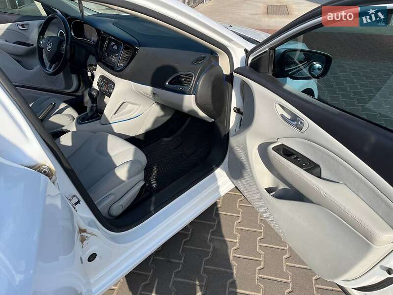 Седан Dodge Dart 2012 в Кривом Роге