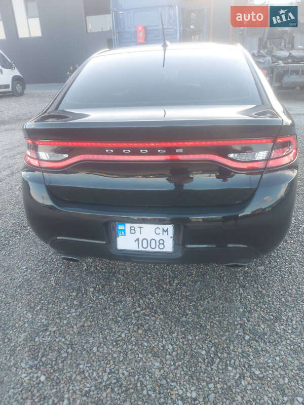 Седан Dodge Dart 2015 в Ужгороде