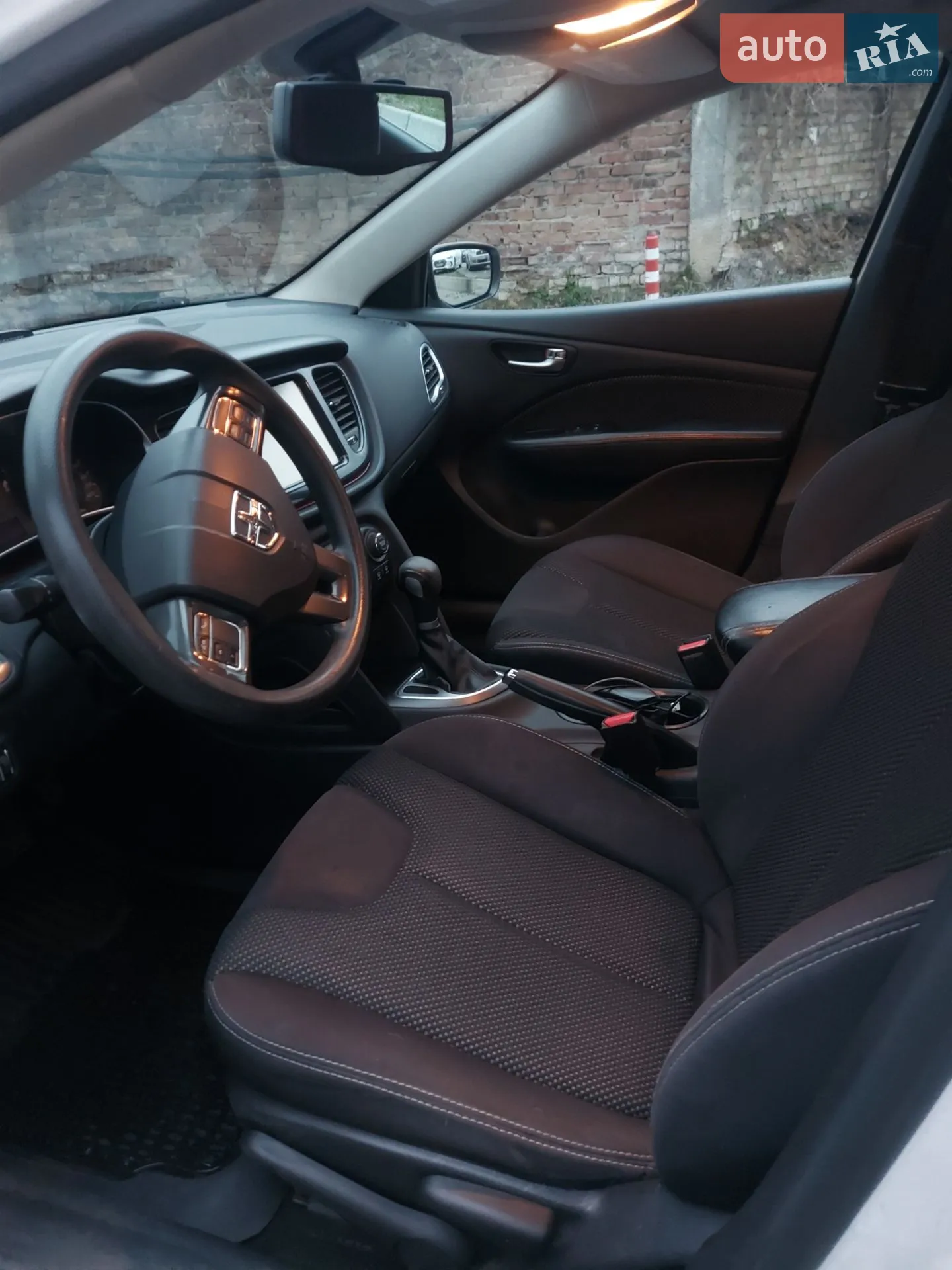 2013 Dodge Dart - мініатюра 16