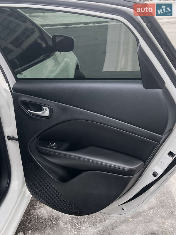 Седан Dodge Dart 2012 в Дніпрі