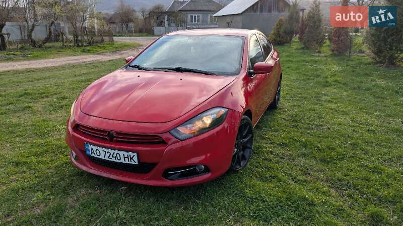 Седан Dodge Dart 2012 в Ужгороде