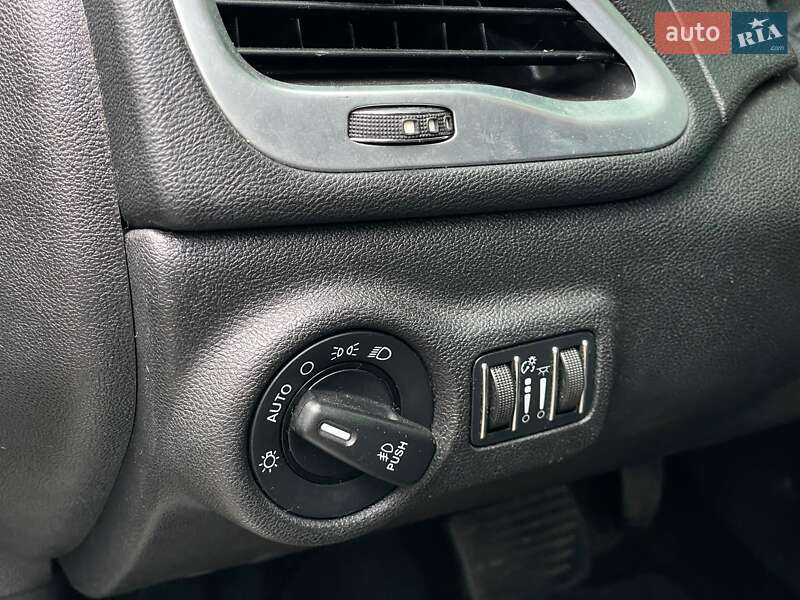 Седан Dodge Dart 2012 в Києві