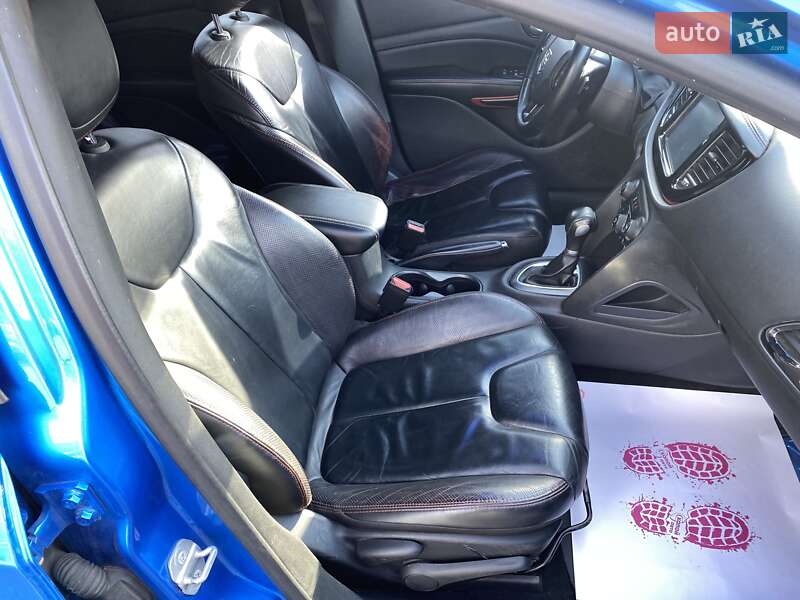 Седан Dodge Dart 2015 в Днепре