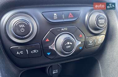 Седан Dodge Dart 2015 в 
