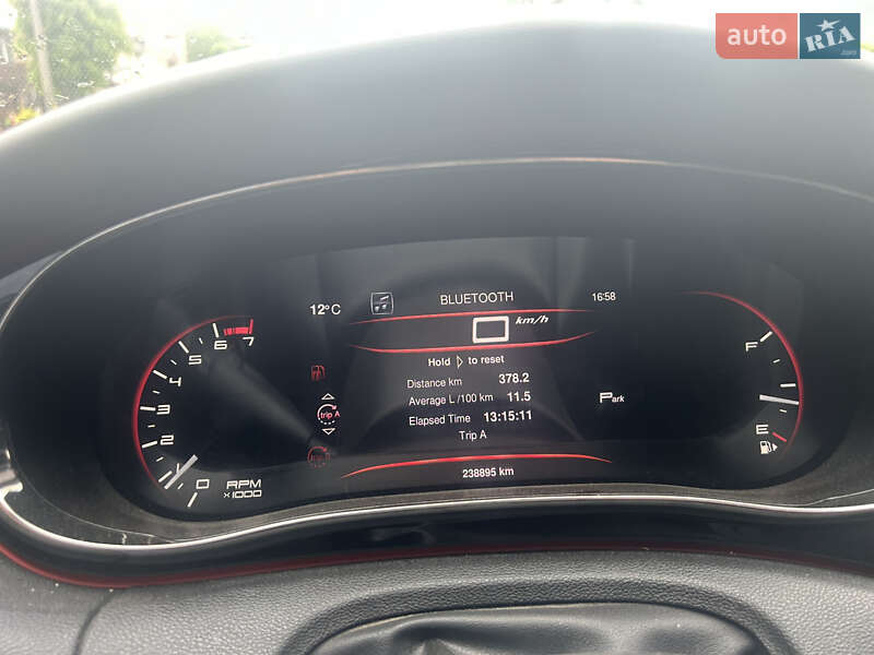 Седан Dodge Dart 2014 в Смілі