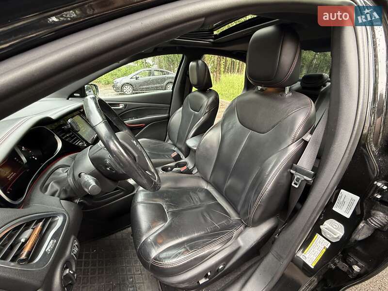 Седан Dodge Dart 2016 в Киеве фото 21 Седан Dodge Dart 2016 в Киеве