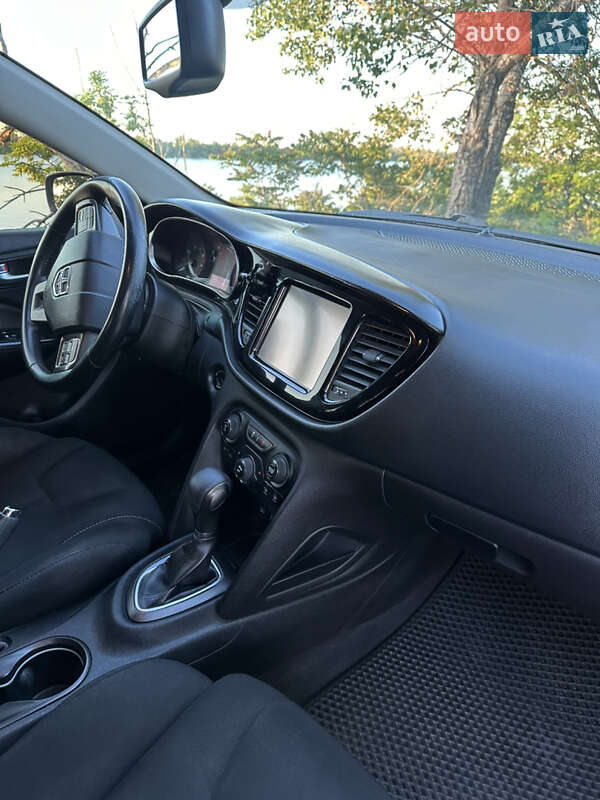 Седан Dodge Dart 2013 в Днепре