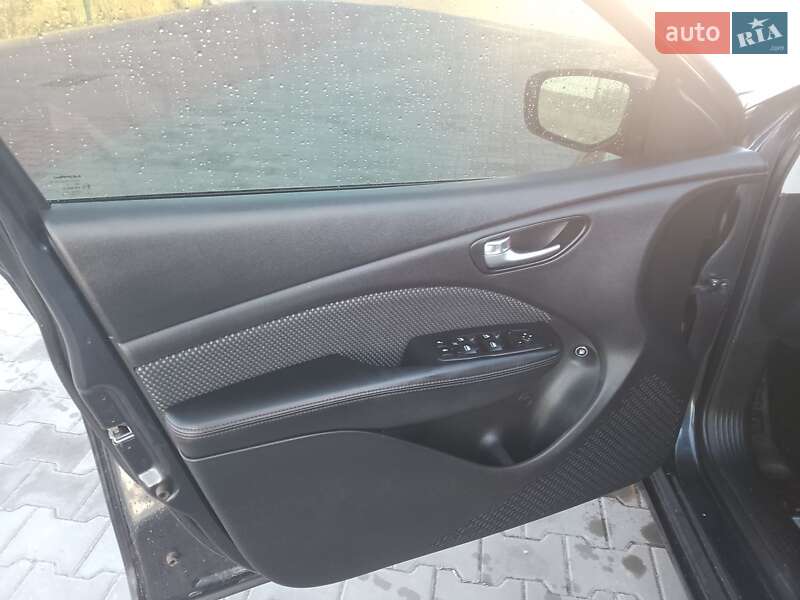 Седан Dodge Dart 2014 в Луцьку