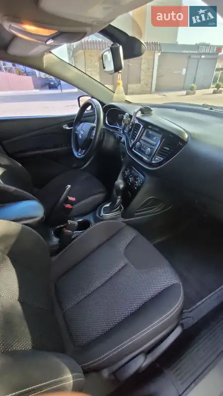 Седан Dodge Dart 2015 в 