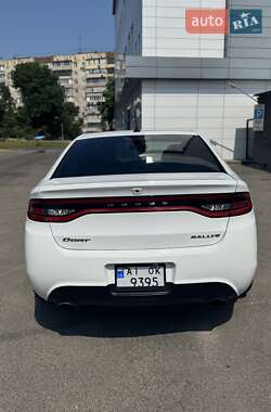Седан Dodge Dart 2015 в 