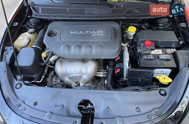 Седан Dodge Dart 2015 в 