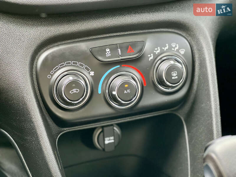 Седан Dodge Dart 2015 в Харкові