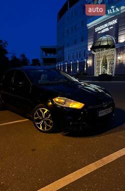 Седан Dodge Dart 2012 в 