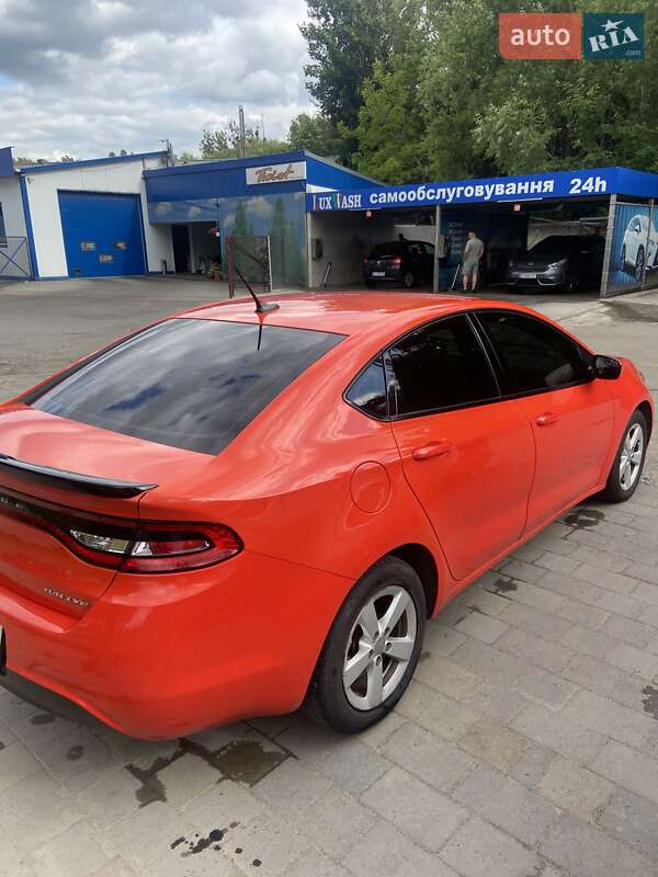 Седан Dodge Dart 2016 в Львове
