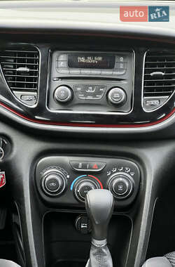 Седан Dodge Dart 2015 в 