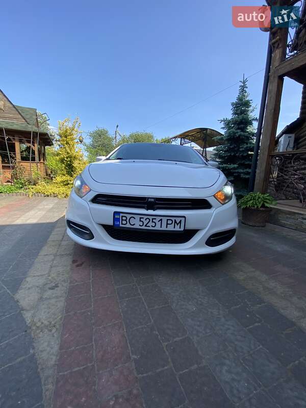 Седан Dodge Dart 2015 в Львові