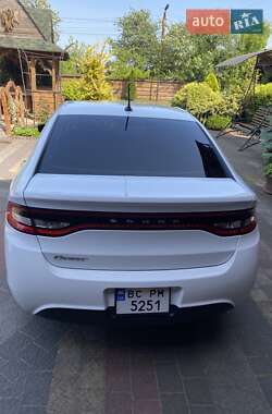 Седан Dodge Dart 2015 в 