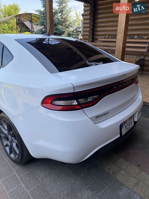 Седан Dodge Dart 2015 в Львові