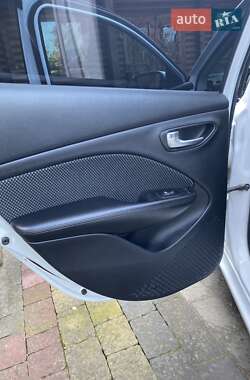 Седан Dodge Dart 2015 в 