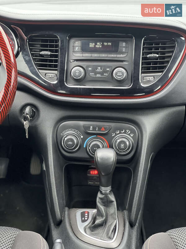 Седан Dodge Dart 2015 в Прилуках