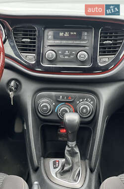 Седан Dodge Dart 2015 в 