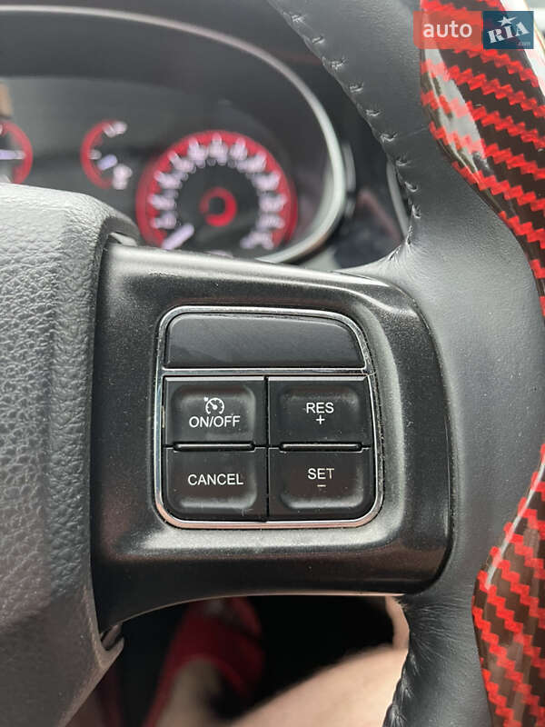 Седан Dodge Dart 2015 в Прилуках