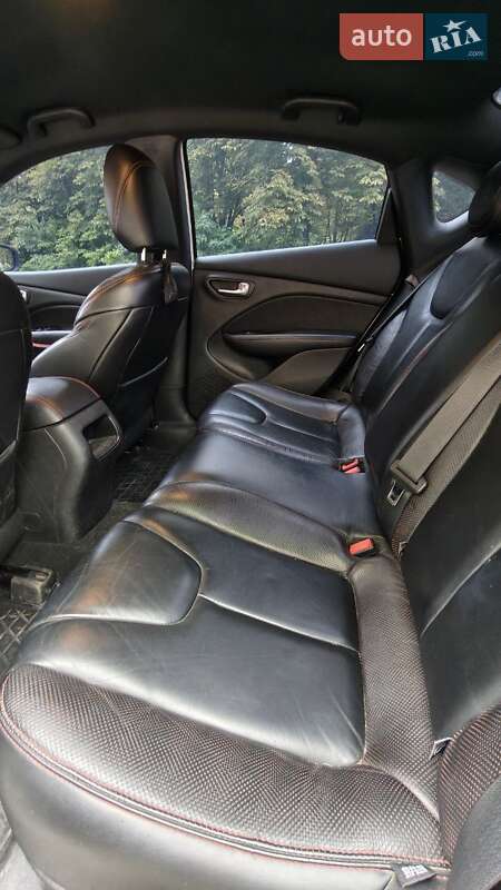 Седан Dodge Dart 2014 в Києві