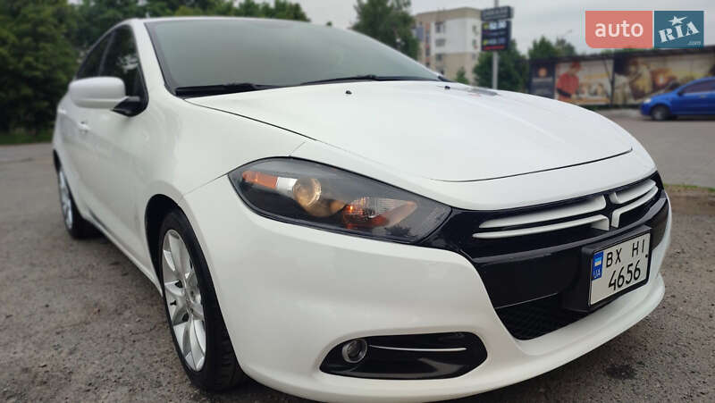 Седан Dodge Dart 2013 в Дубні