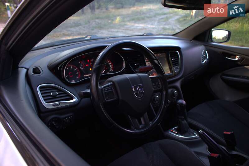 Седан Dodge Dart 2015 в Полтаве