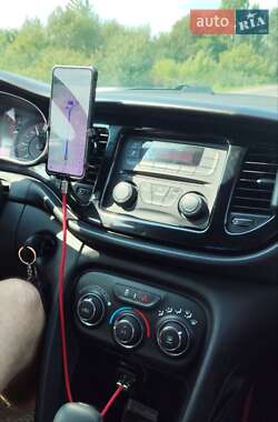 Седан Dodge Dart 2012 в 