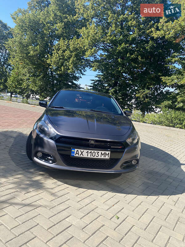 Седан Dodge Dart 2015 в 