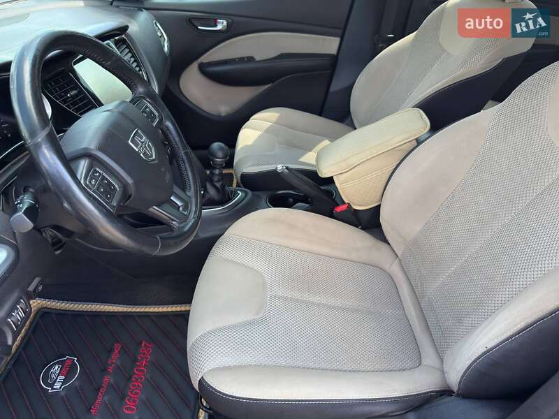 Седан Dodge Dart 2014 в Харкові