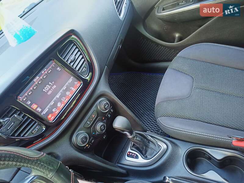 Седан Dodge Dart 2014 в Киеве