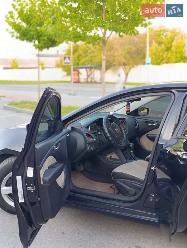 Седан Dodge Dart 2014 в Чернігові