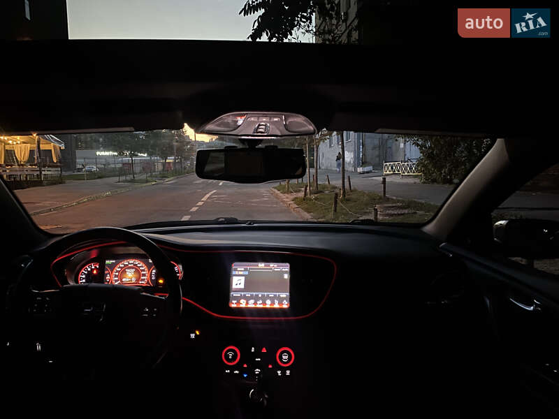 Седан Dodge Dart 2014 в Києві