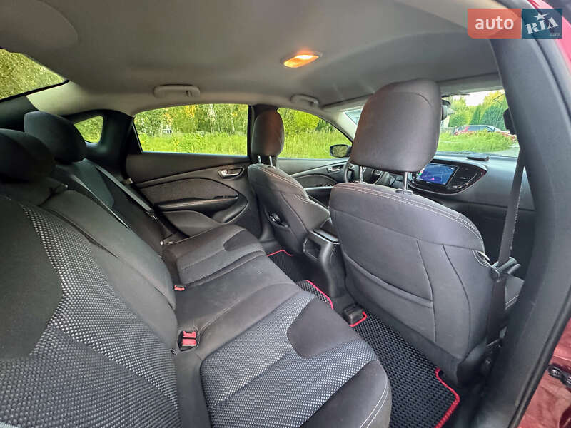 Седан Dodge Dart 2014 в Києві