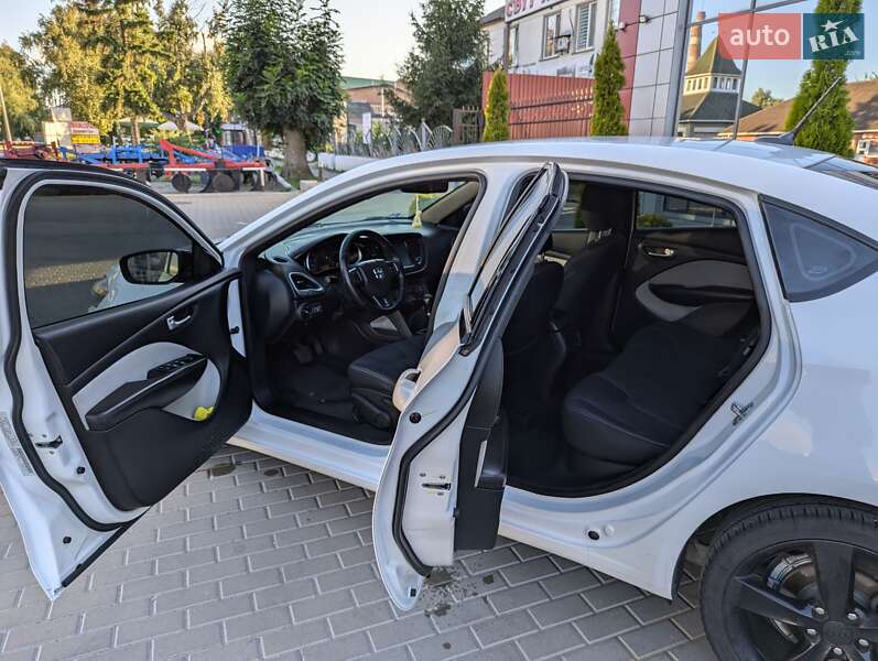 Седан Dodge Dart 2015 в Лубнах