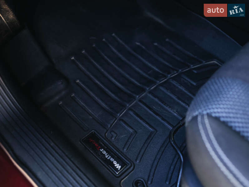 Седан Dodge Dart 2015 в Коростишеві