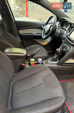 Седан Dodge Dart 2015 в Вишневом