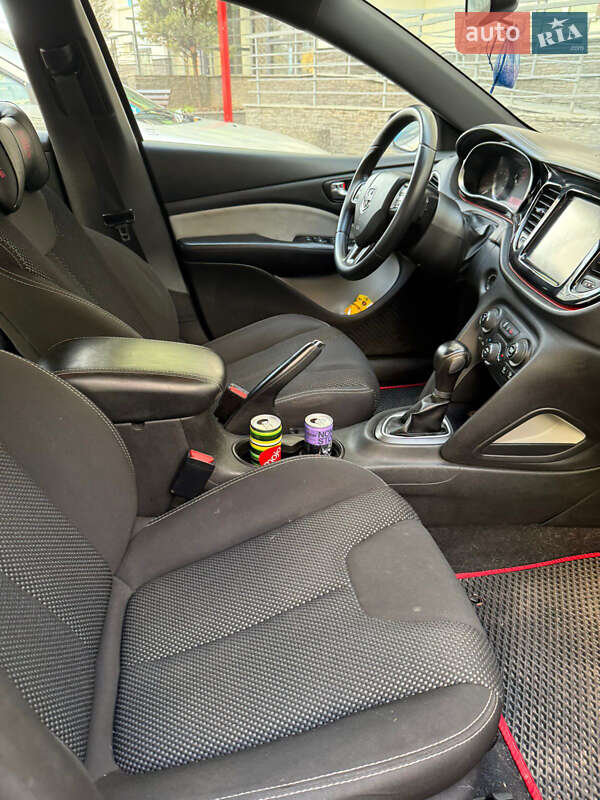 Седан Dodge Dart 2015 в Вишневом фото 11 Седан Dodge Dart 2015 в Вишневом