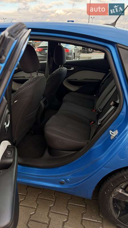 Седан Dodge Dart 2015 в Киеве фото 3 Седан Dodge Dart 2015 в Киеве