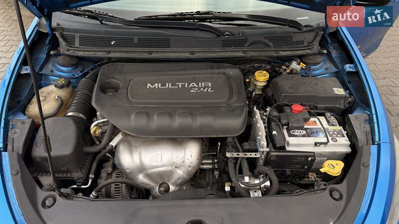Седан Dodge Dart 2015 в Киеве фото 24 Седан Dodge Dart 2015 в Киеве