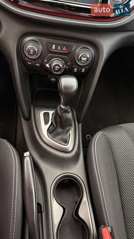 Седан Dodge Dart 2015 в Киеве фото 33 Седан Dodge Dart 2015 в Киеве