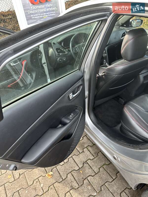 Седан Dodge Dart 2014 в Киеве