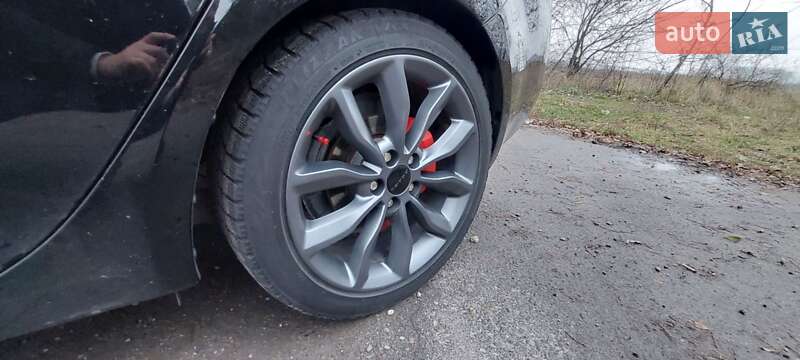 Седан Dodge Dart 2016 в Полтаве