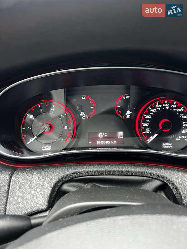 Седан Dodge Dart 2015 в Дніпрі