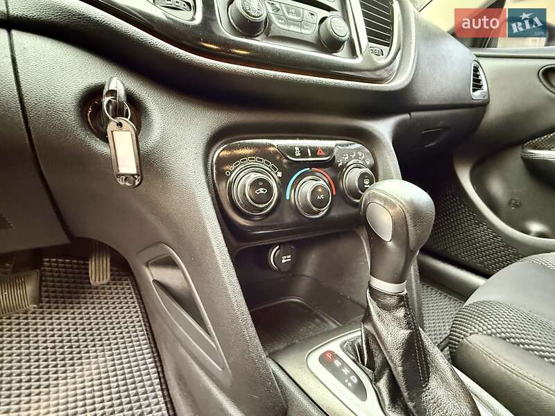 Седан Dodge Dart 2014 в Одессе фото 50 Седан Dodge Dart 2014 в Одессе
