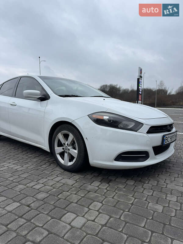 Седан Dodge Dart 2016 в Львове