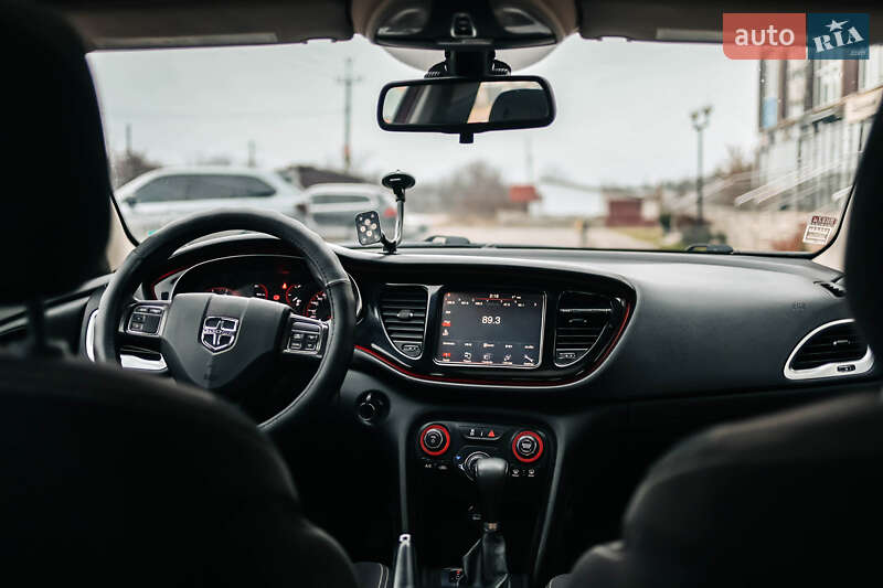 Седан Dodge Dart 2015 в Коростышеве