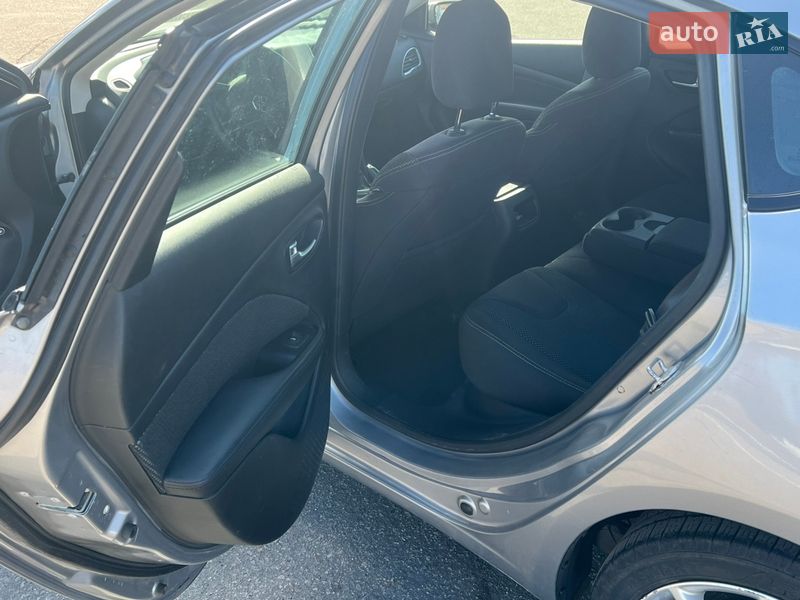 Седан Dodge Dart 2014 в Кременчуге